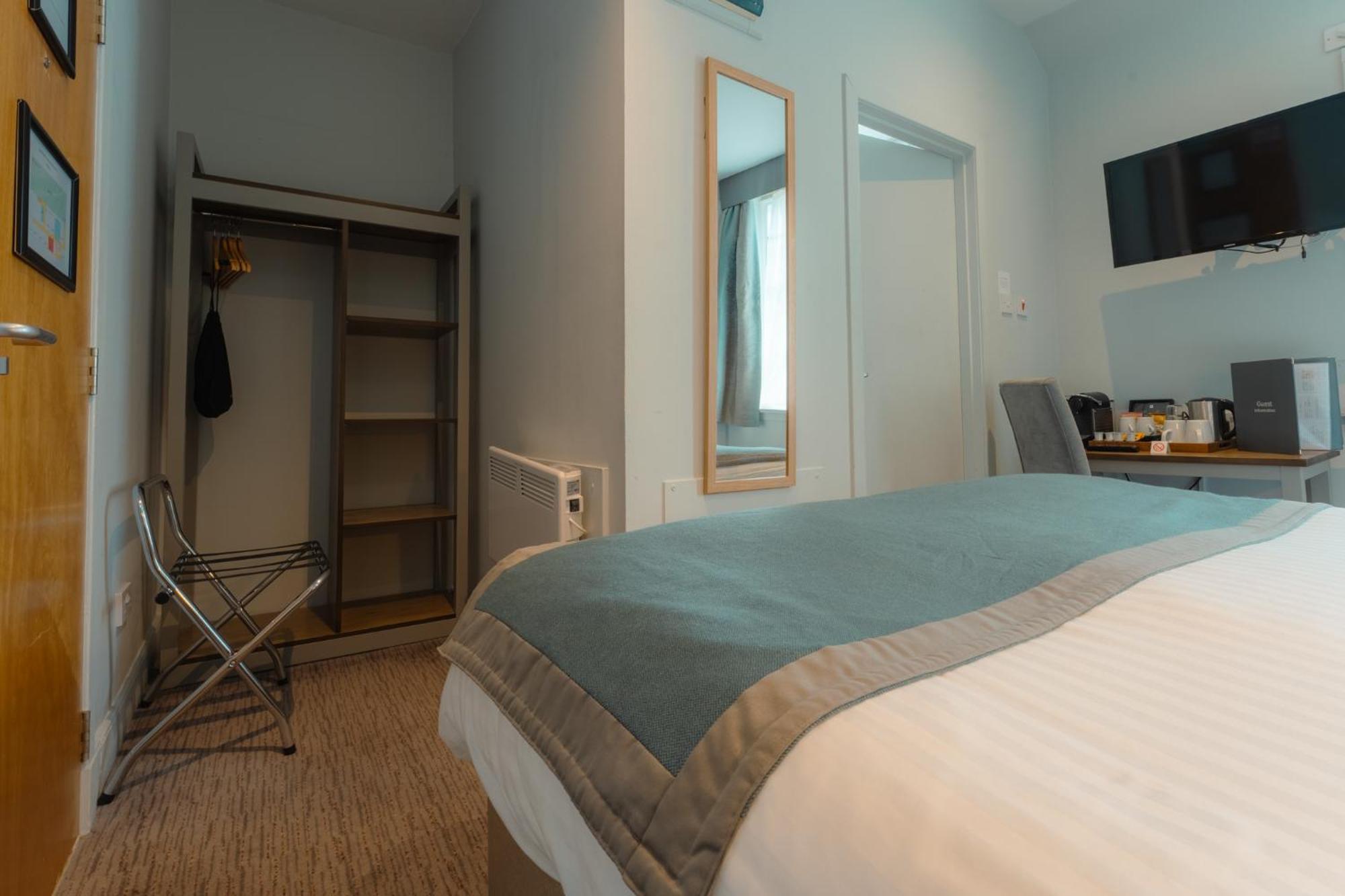 West Port Hotel Линлитгоу Экстерьер фото